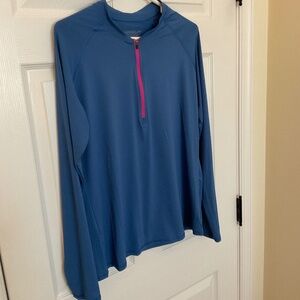LADIES SPEEDO SWIM SHIRT W/RASH GUARD.  XL. UV PROTECTION. NWOT.  HAS ZIPPER.